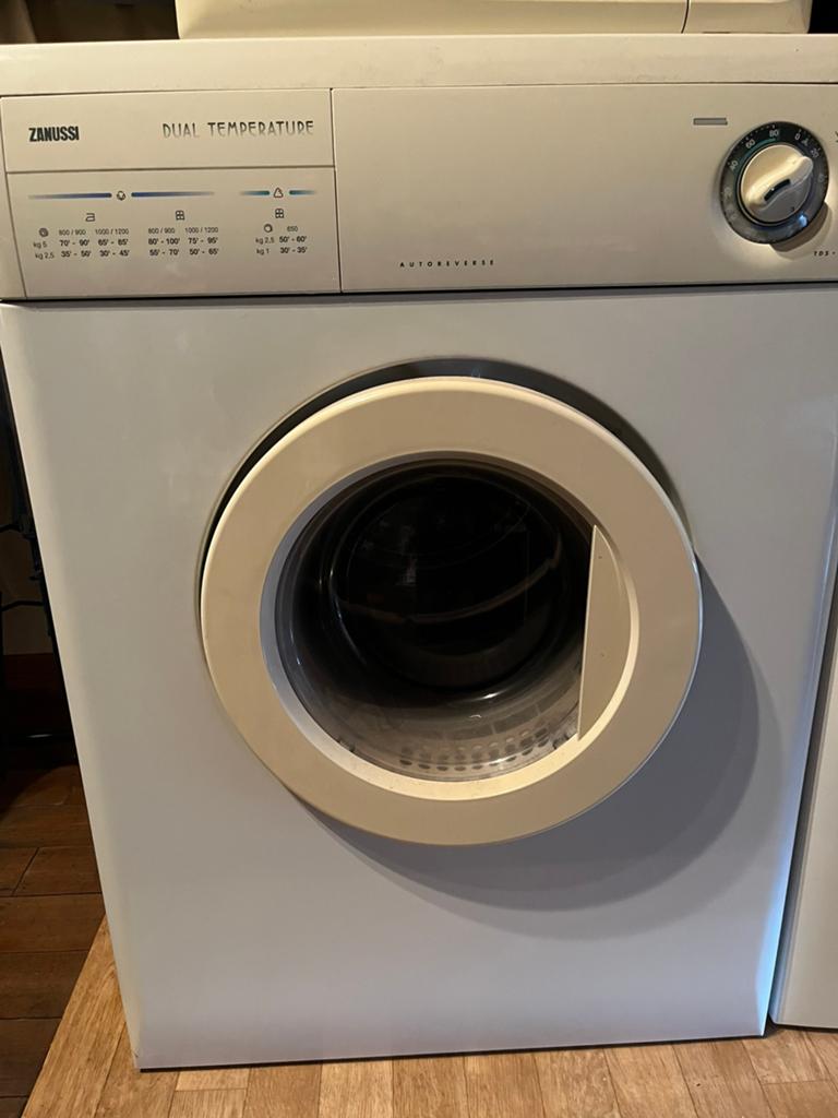 ZANUSSI 370T a évacuation air chaud, Electroménager, Évacuation d'air, 4 à 6 kg, Chargeur frontal, Enlèvement