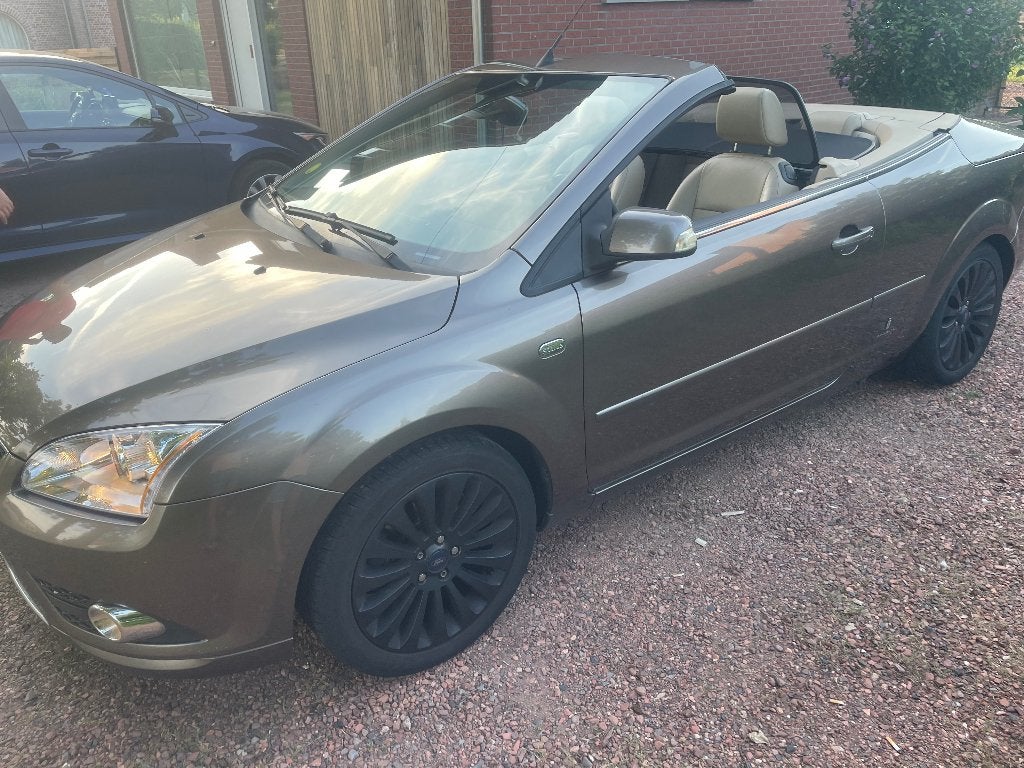 Ford focus cabrio 2.0 benzine, Auto's, Ford, Focus, Particulier, Airbags, Te koop