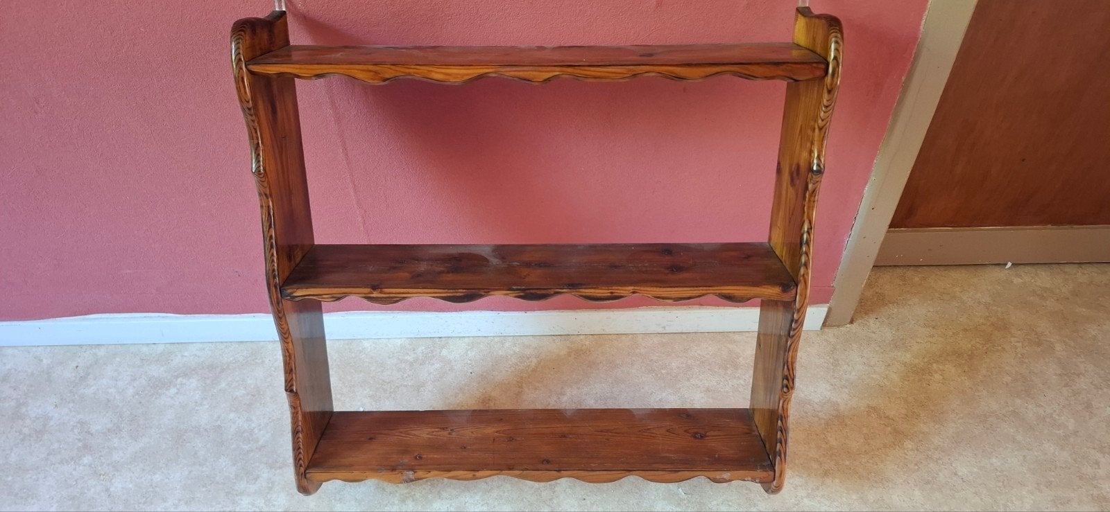Vintage wandplank, Ophalen