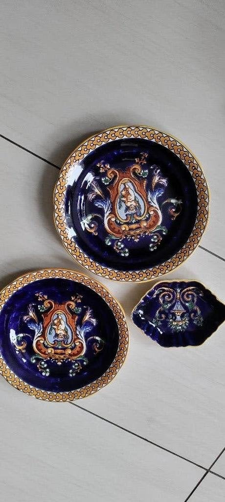 3 assiettes Faïence Renaissance de GIEN, Antiquités & Art, Enlèvement