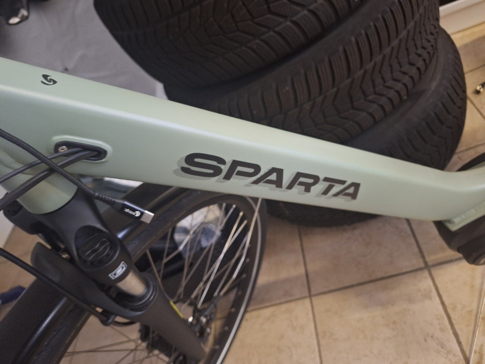 Electrische fiets te koop, Ophalen, Zo goed als nieuw