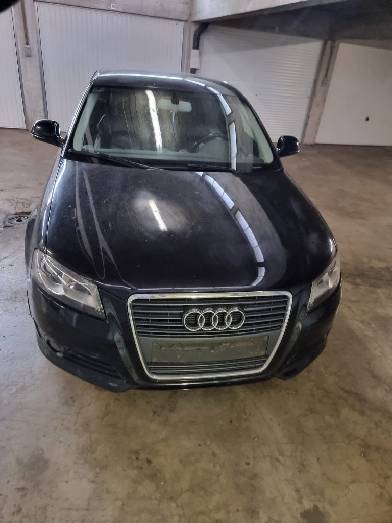 Audi A3 1.6 TDI – ACCIDENTÉE – ROULE – 3.000 € À DISCUTER, Autos, Audi, Cuir, Euro 5, Achat, Boîte manuelle