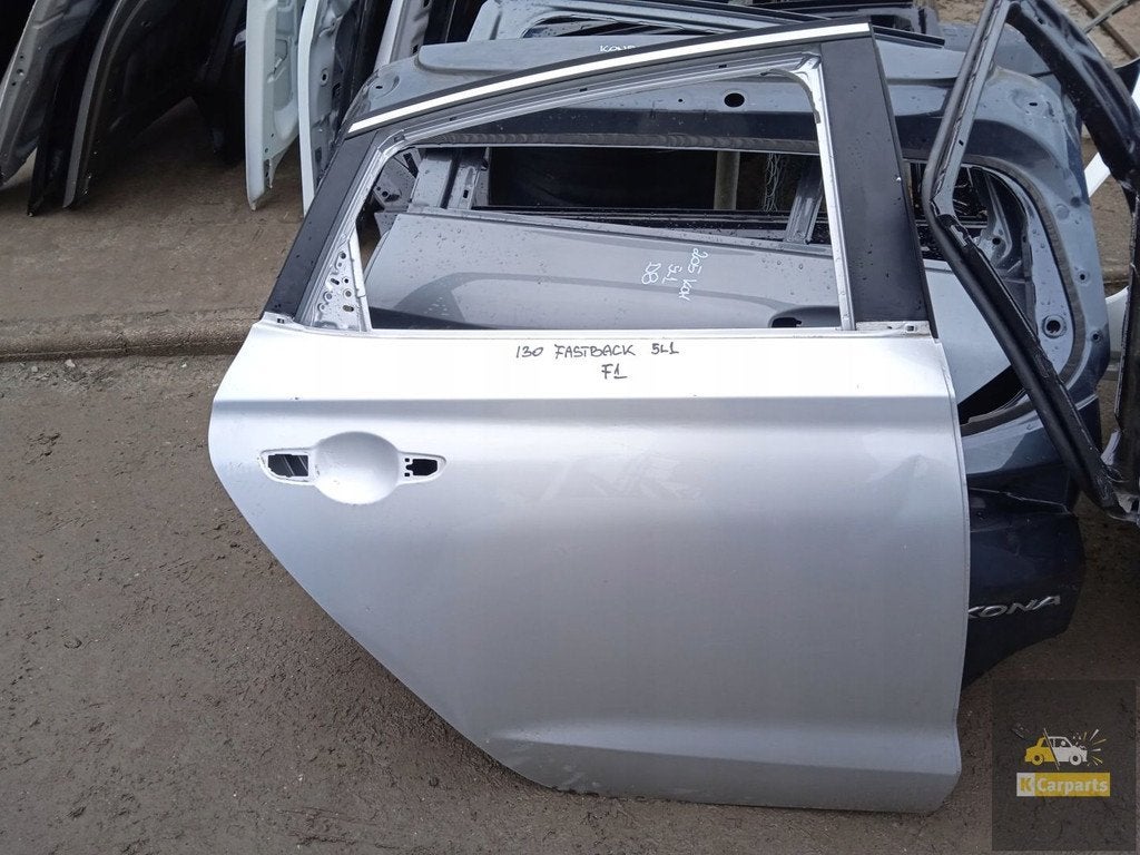 Hyundai i30 Fastback, porte arri re droite, Heolleung-ro 12
06797  Seoul, Porte, Info@hyundai.com, Utilisé
