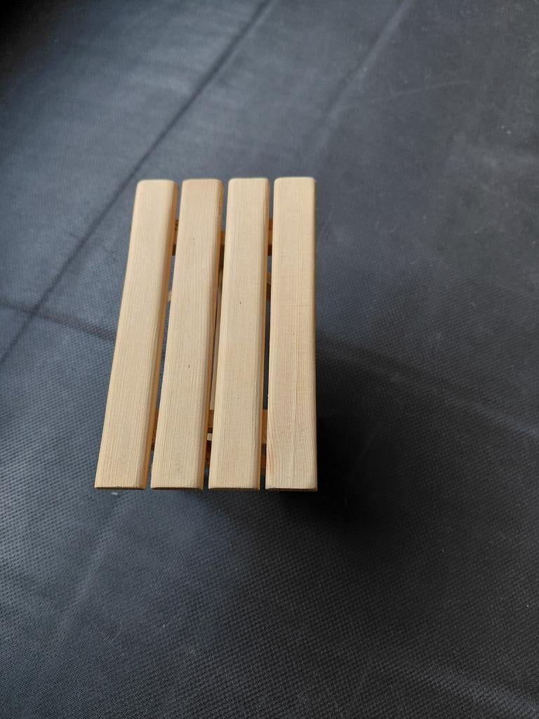 Houten buitentafel, Kinderen en Baby's, Ophalen, Nieuw, Meubelstuk of Keukentje