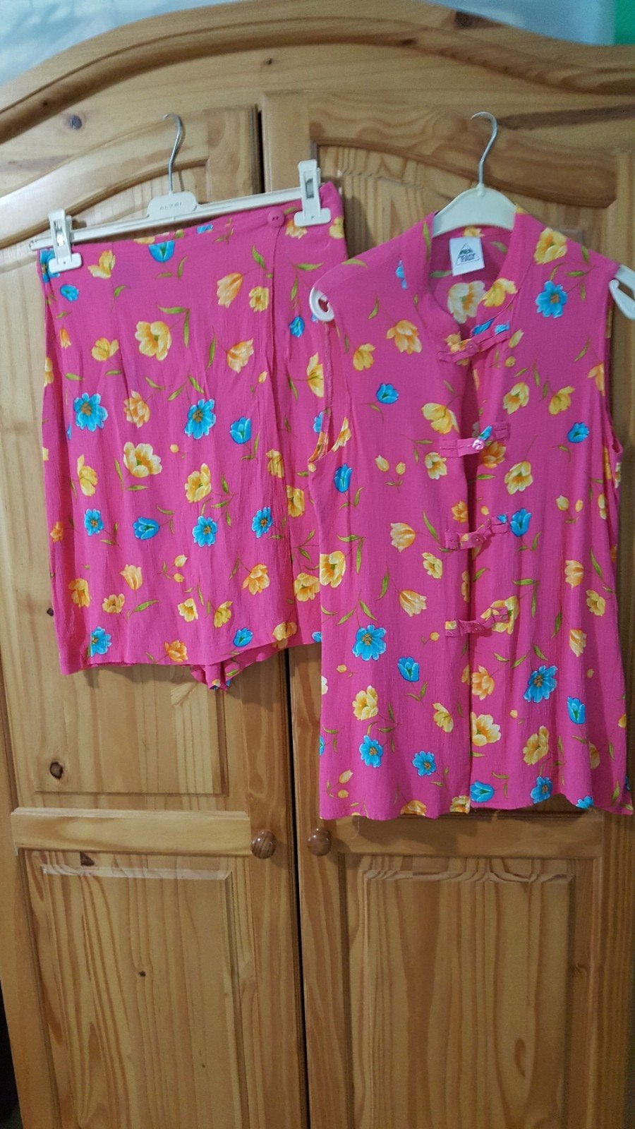 Ensemble short et blouse dame taille médium pour 10 €, Kleding | Dames, Pyjama's
