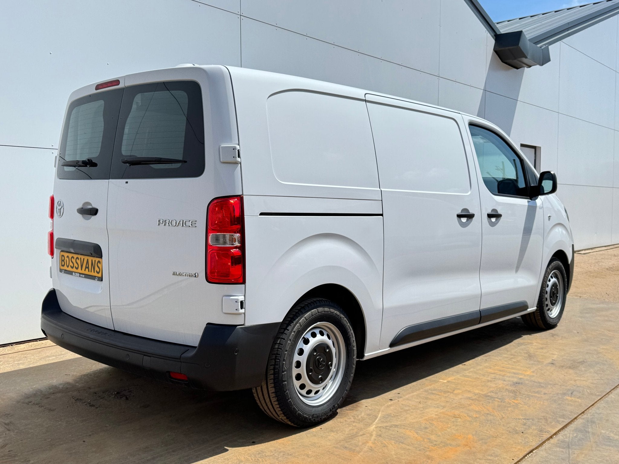 Toyota Proace Electric 75kWh Nieuw! Elektrisch L2 348km WLTP, Autos, Achat, Entreprise, 3 places, 136 ch
