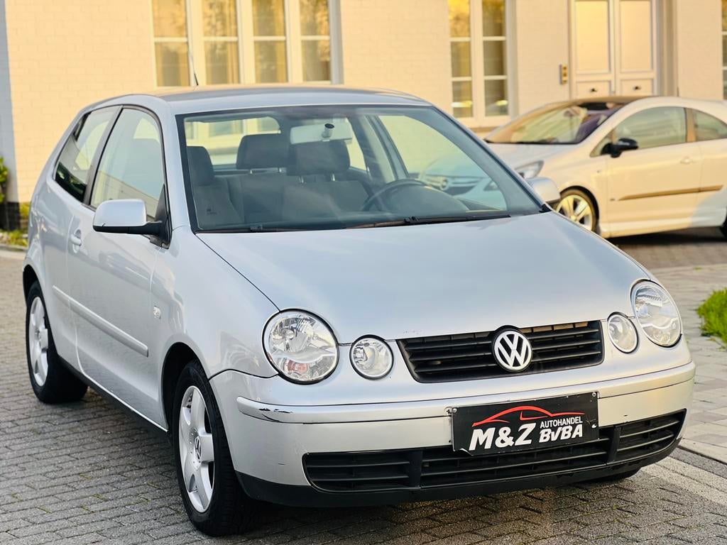 VW POLO 1.4i * AUTOMAAT * BENZINE * AIRCO * GEKEURD, Automaat, Bedrijf, 1400 cc, Onderhoudsboekje