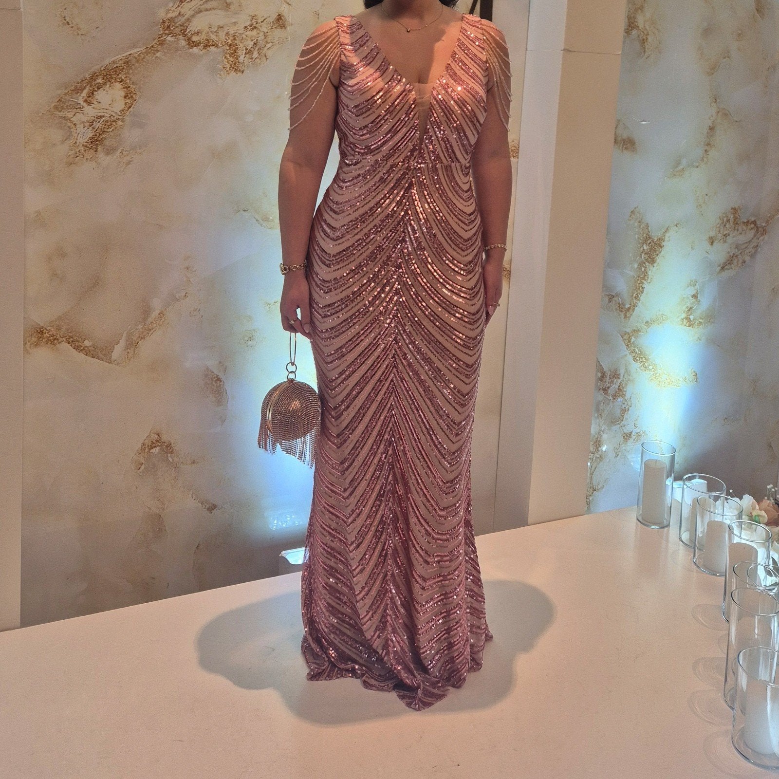 Licht roze pailleten avondkleed 1 keer gedragen maat 40/42, Kleding | Dames, Gelegenheidskleding, Ophalen, Overige typen, Maat 42/44 (L)