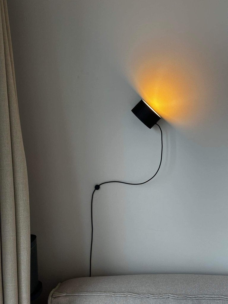 Muuto Post Wall lamp Zwart, Huis en Inrichting, Ophalen, Zwart, Zo goed als nieuw, Wandlamp
