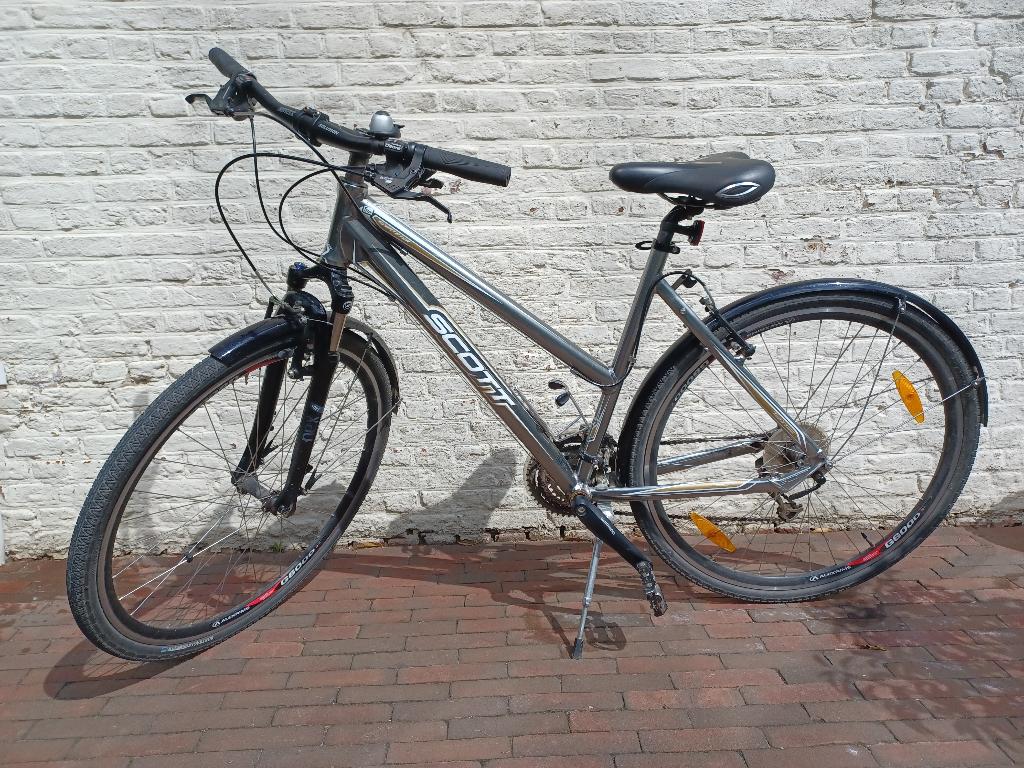 Sportieve damesfiets SCOTT, Fietsen en Brommers, 28 inch, Velgrem, Meer dan 20 versnellingen, Ophalen