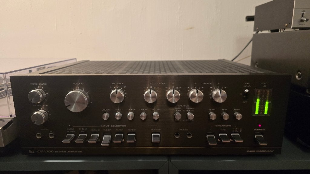 Double CV-1700, Autres marques, 60 à 120 watts, Enlèvement, Stéréo