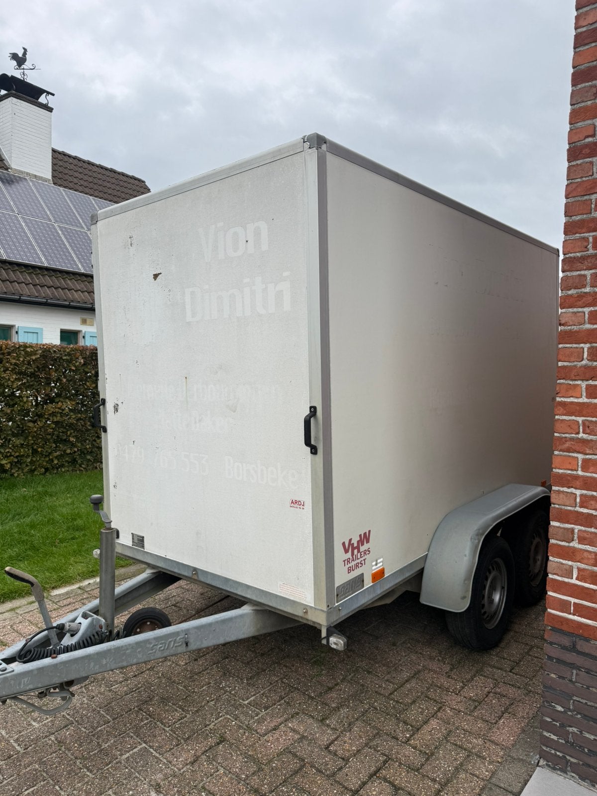 Remorque fermée de 2000 kg, Enlèvement, Comme neuf