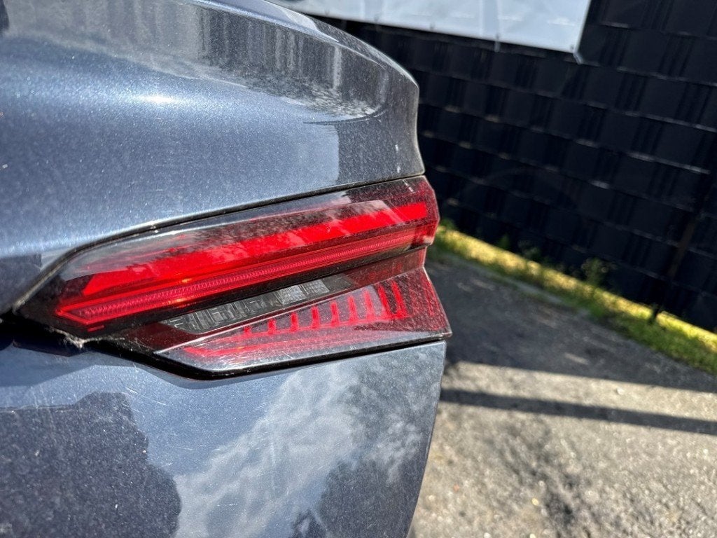 FEU ARRIÈRE DROIT Audi A5 Sportback (F5A / F5F), Autos : Pièces & Accessoires, Éclairage, Auto-Union-Straße  1,
85057  Ingolstadt, DE