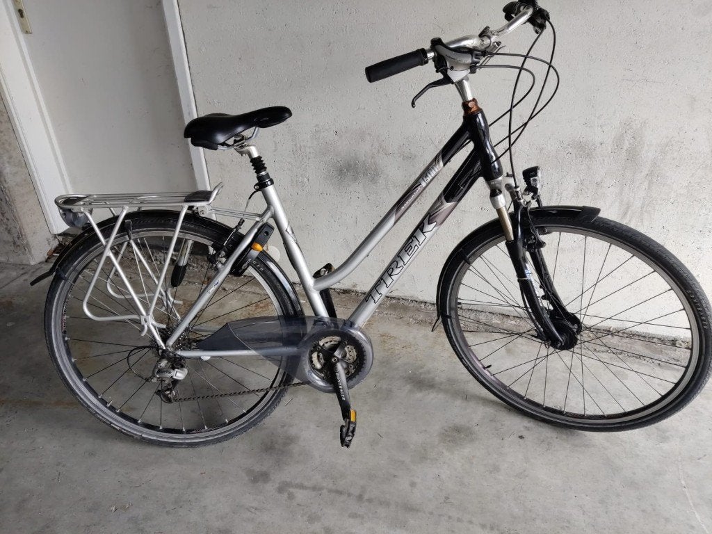 Trek Navigator T500 damesfiets, Fietsen en Brommers, Velgrem, Versnellingen, 56 cm of meer, Zo goed als nieuw