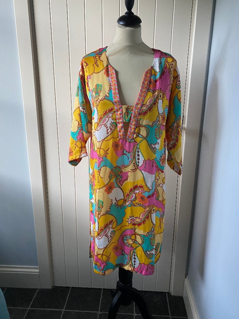 Robe de plage « Soleil Floral » LISE CHARMEL - M, Enlèvement ou Envoi, Lise Charmel, Autres types, Comme neuf