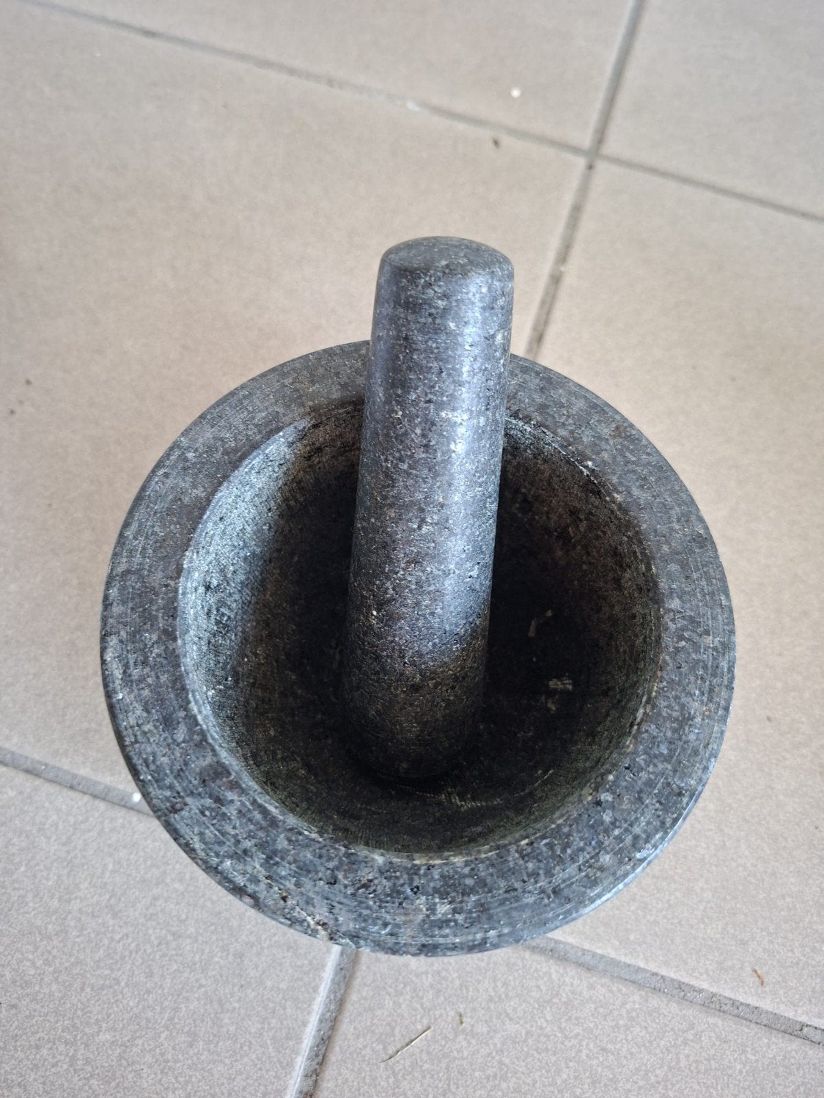 Mortier avec pilon, Enlèvement