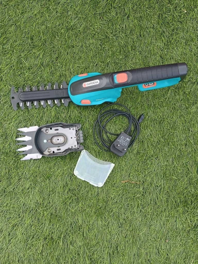 Buxus ,gazon schaar op accu, Ophalen, Gebruikt, Gardena