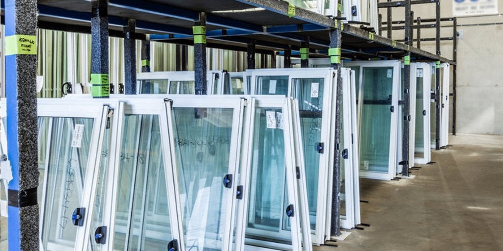 Menuiserie PVC, Alu & Bois –Portes, Châssis, Garage & Volets, Enlèvement ou Envoi