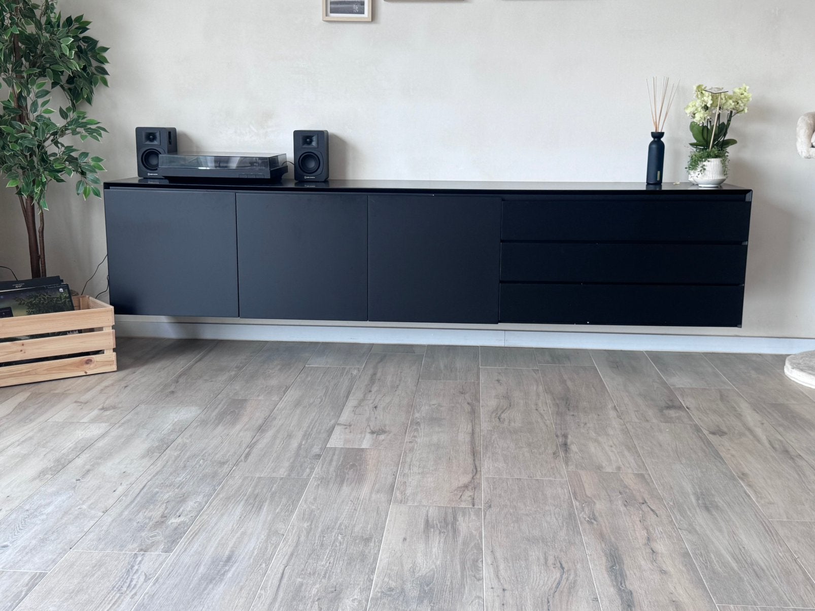 Zwevende designdressoir – 240 cm – zwart mat – Junto, Ophalen, Gebruikt, 200 cm of meer, Minder dan 100 cm