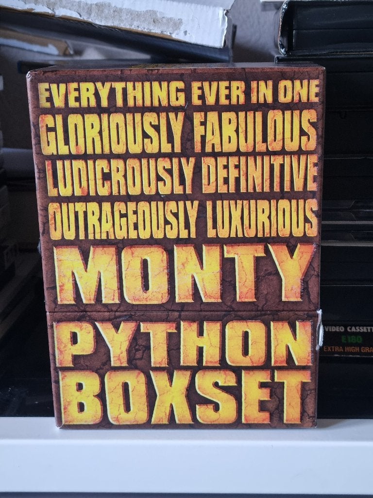 Coffret Monty Python 12 disques, Enlèvement ou Envoi, Coffret