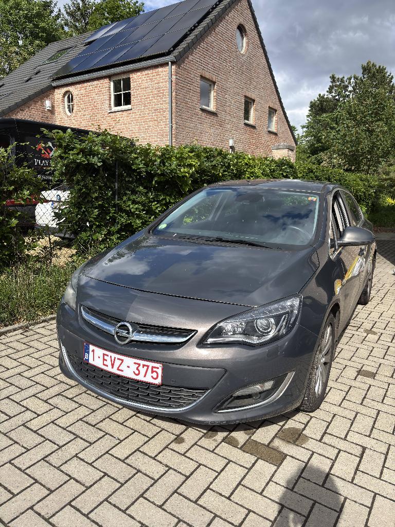 Opel Astra  – Avril 2013 – 327.500 km, Autos, Cuir, Achat, 4 portes, Boîte manuelle