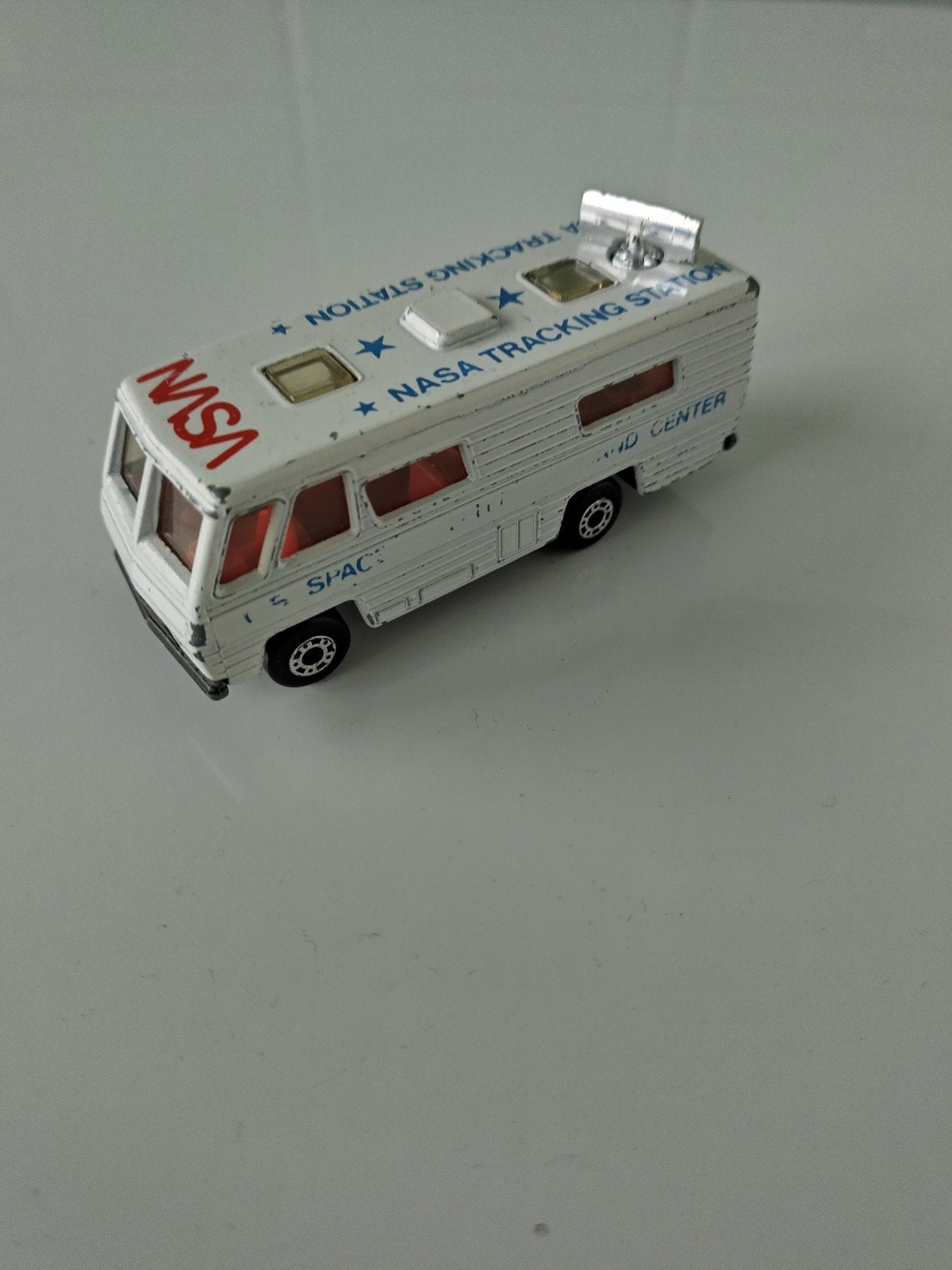 Vintage Matchbox NASA Tracking AFHALING LEES BESCHRIJVING, Hobby & Loisirs créatifs, Voitures miniatures | 1:50, Enlèvement, Utilisé