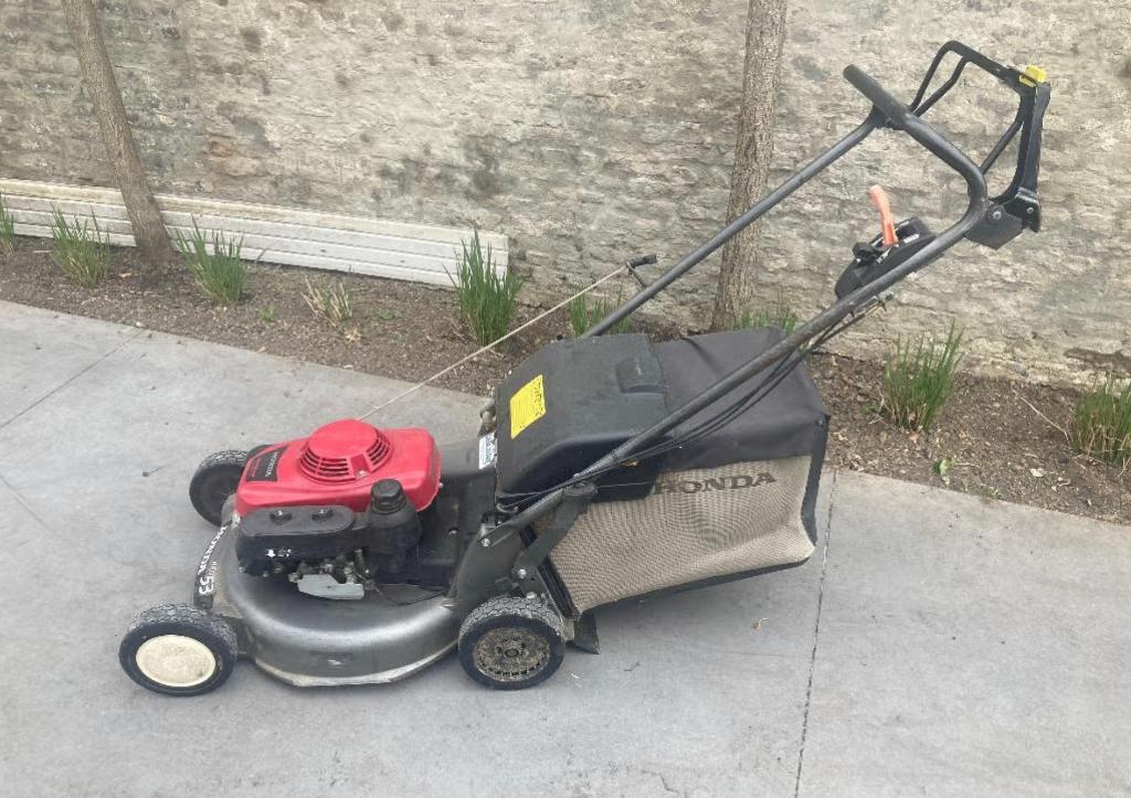 honda hrd 536 benzine grasmaaier, Tuin en Terras, Ophalen, Gebruikt