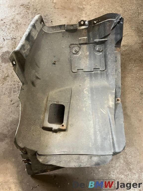 Binnenscherm rechtsvoor BMW 3 serie E90 E91 51717059380, Auto-onderdelen, Gebruikt, Ophalen of Verzenden, BMW, BMW