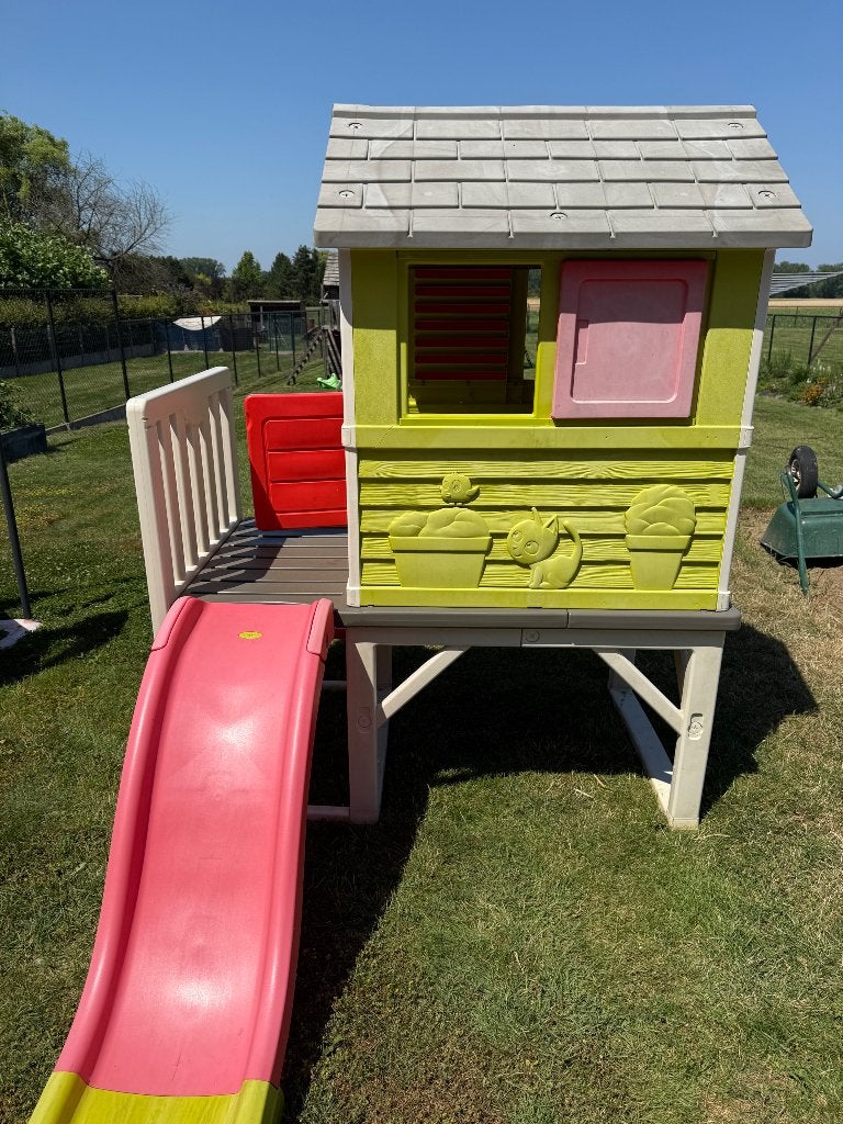 Smoby speelhuisje met glijbaan, Ophalen, Gebruikt, Plastic