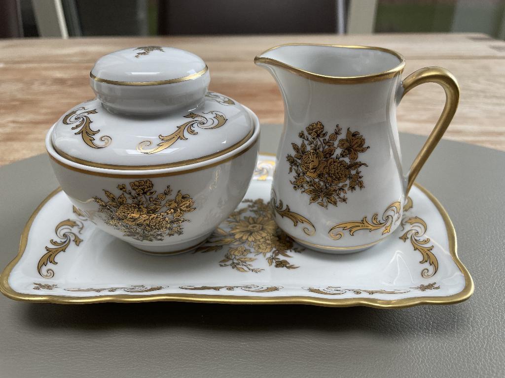 Limoges melkkan en suikerpot, Ophalen of Verzenden