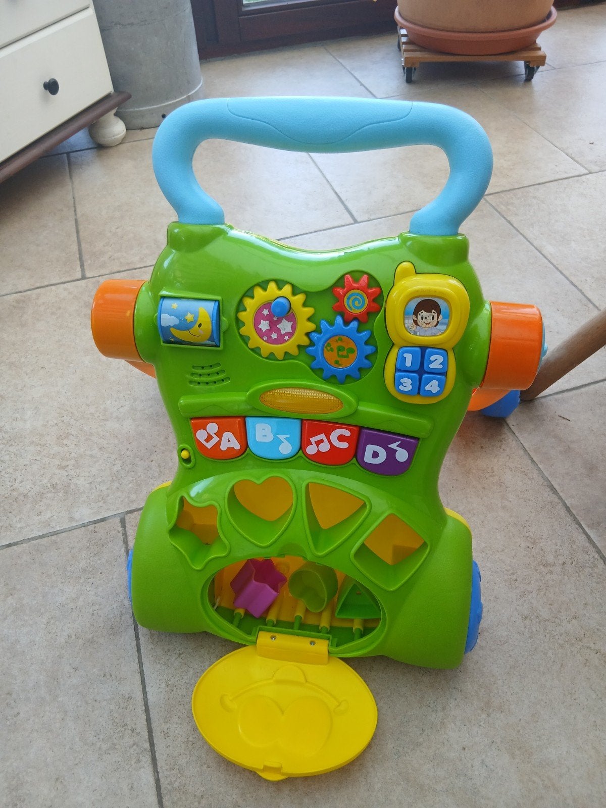 Trotteur musical pour bébés ., Enfants & Bébés, Enlèvement, Comme neuf