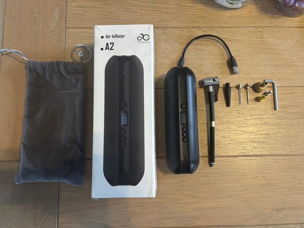 Elektrische fietspomp, oplaadbaar met powerbank. (Nieuw), Ophalen of Verzenden, Zo goed als nieuw