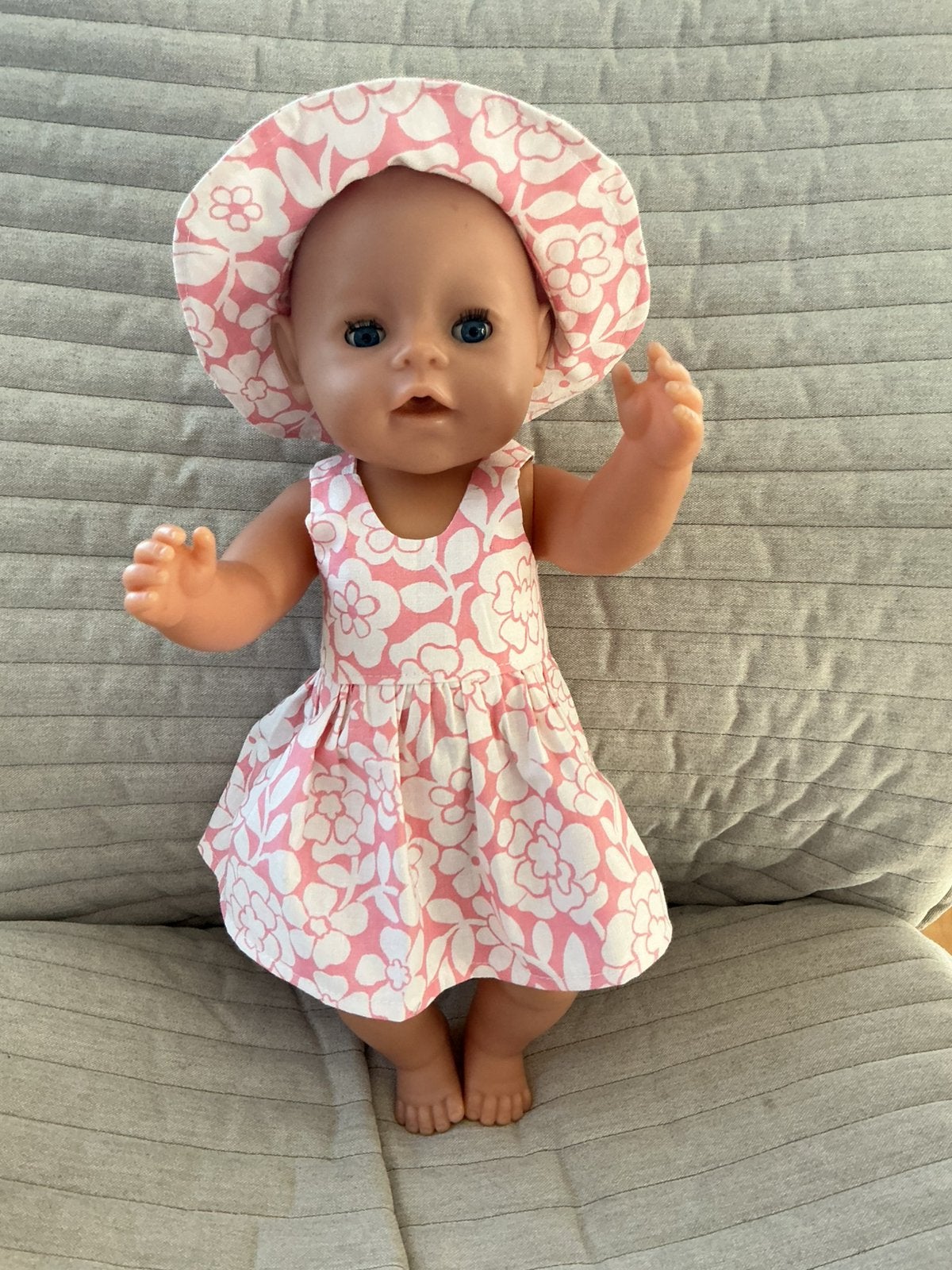 161. Babyborn: Nieuw zomerjurkje met zonnehoedje, Ophalen of Verzenden, Nieuw, Babypop