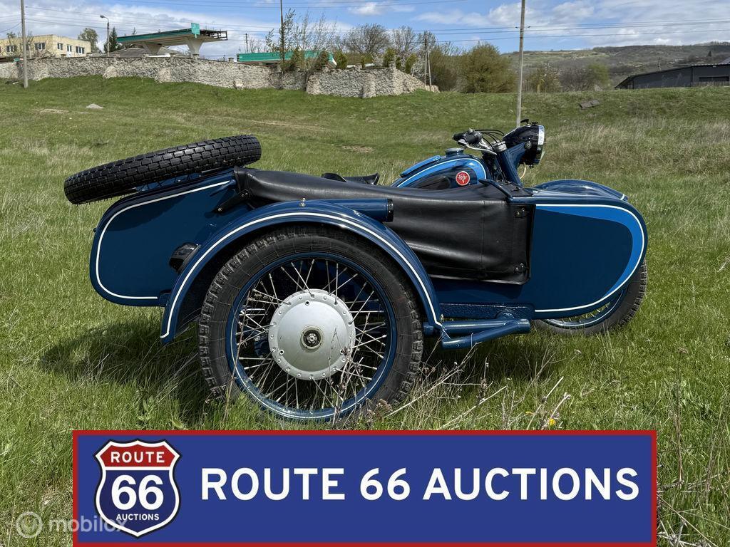 Ural M-72 | 1958 | Route 66 Auctions, Auto's, Oldtimers, Overige merken, Zwart, Bedrijf, Handgeschakeld