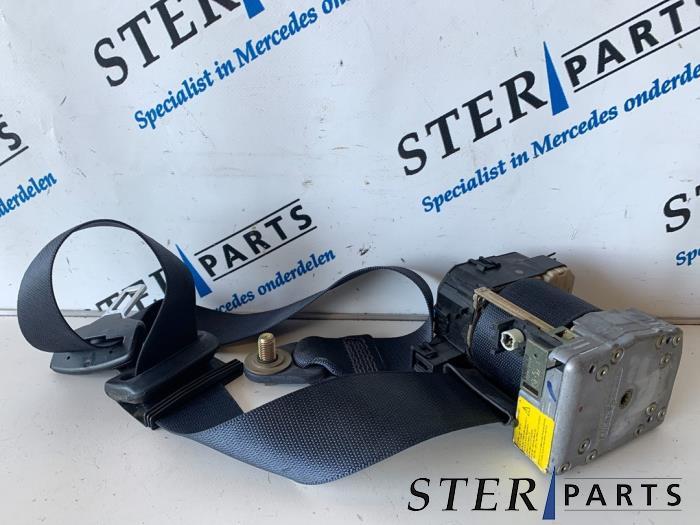 Veiligheidsgordel links-voor van een Mercedes E-Klasse, Gebruikt, -, Ophalen of Verzenden, -