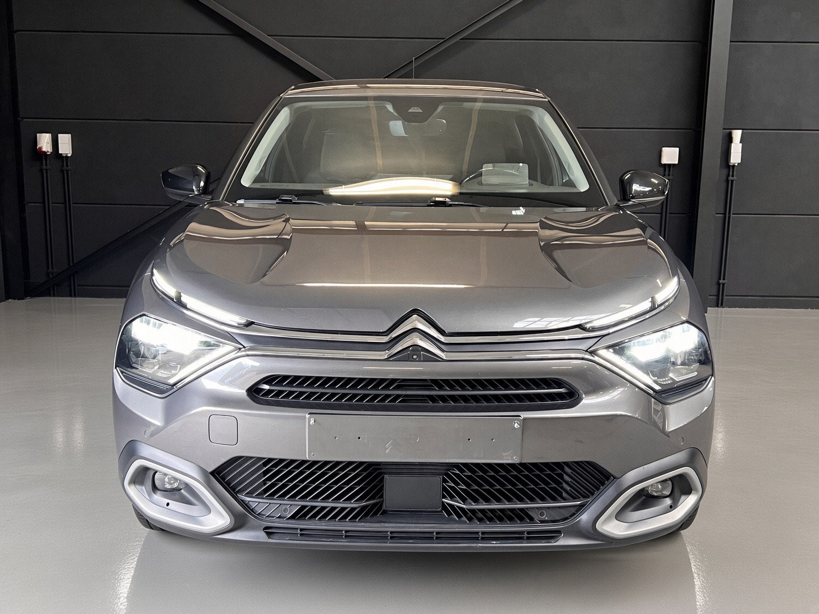 Citroen C4 1.2 benzine automaat, bj2021, 98.000km., Autos, Argent ou Gris, Achat, Euro 6, Entreprise