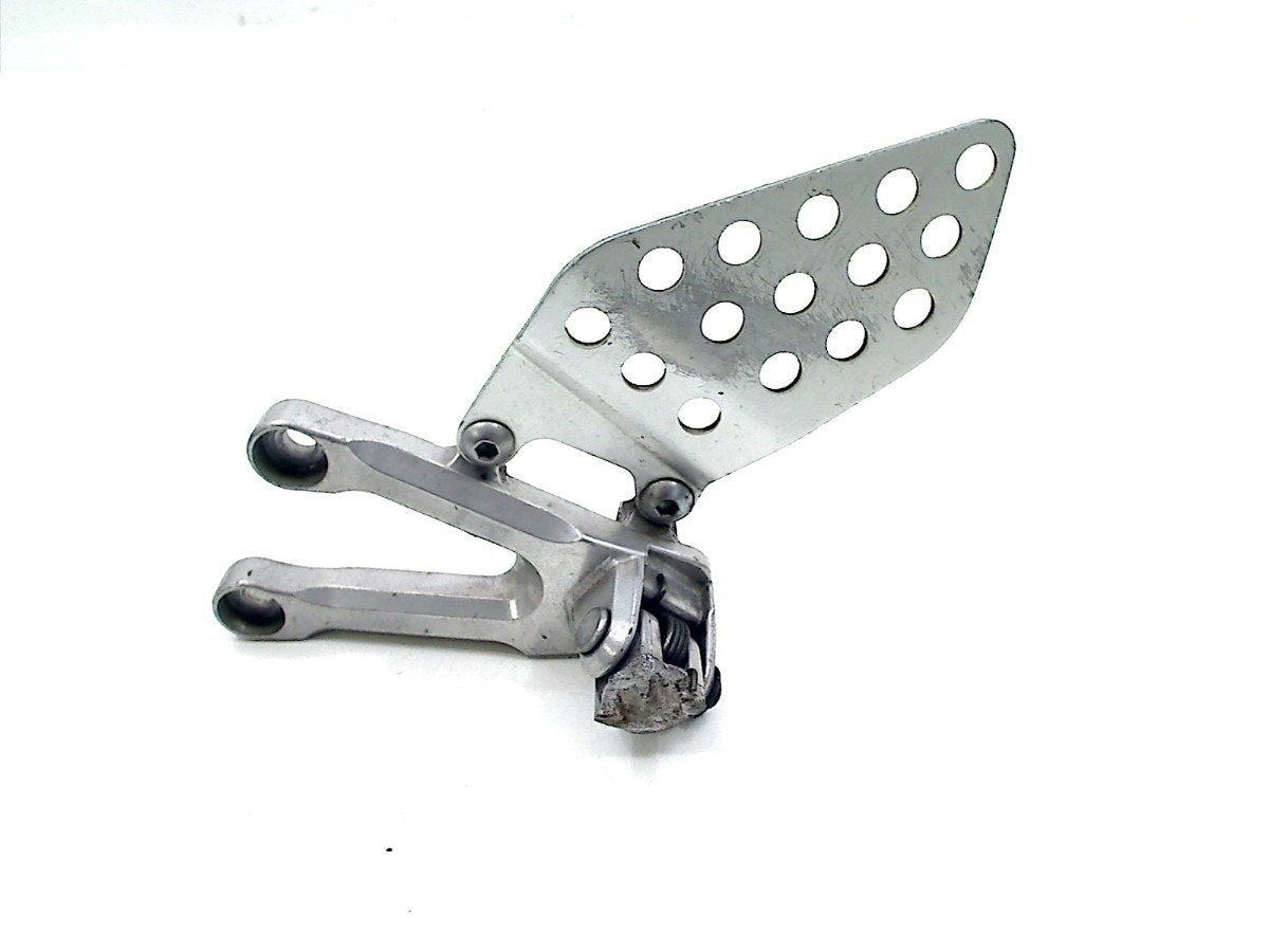 REPOSE PIEDS AVANT GAUCHE Honda, Dhr. S. di Majo, Utilisé, Info@cama-motorparts.nl, P.J. Troelstraweg 8 8
3144 CX  MAASSLUIS, NL