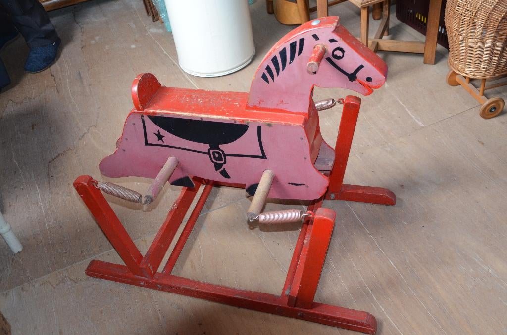 houten schommelpaard, Enlèvement, Utilisé