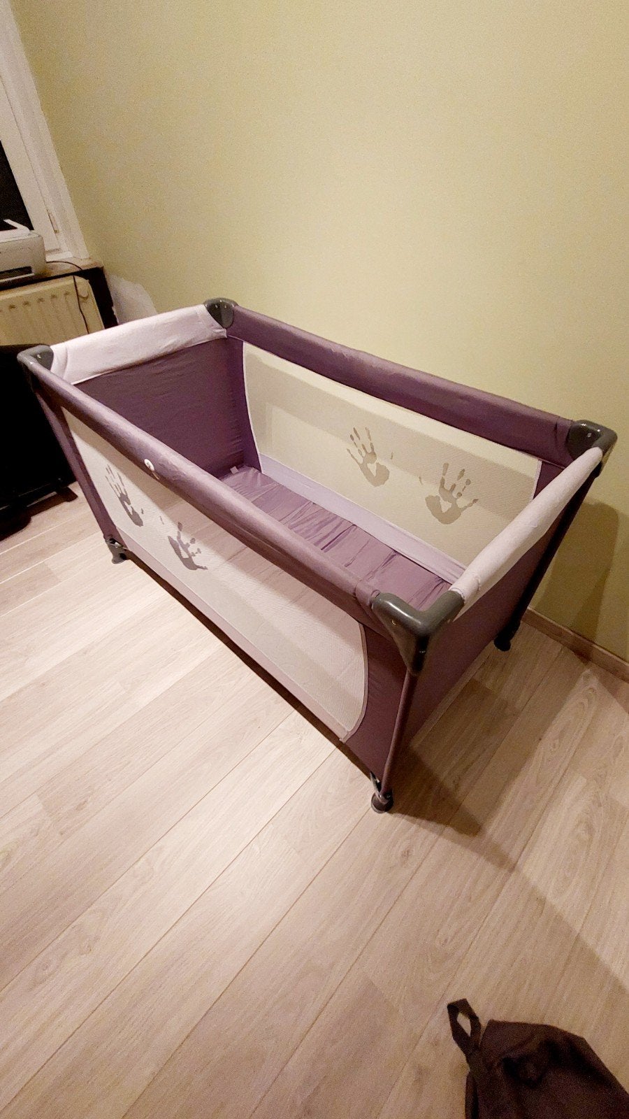 mobiel kinderbed, Ophalen, Zo goed als nieuw, Matras