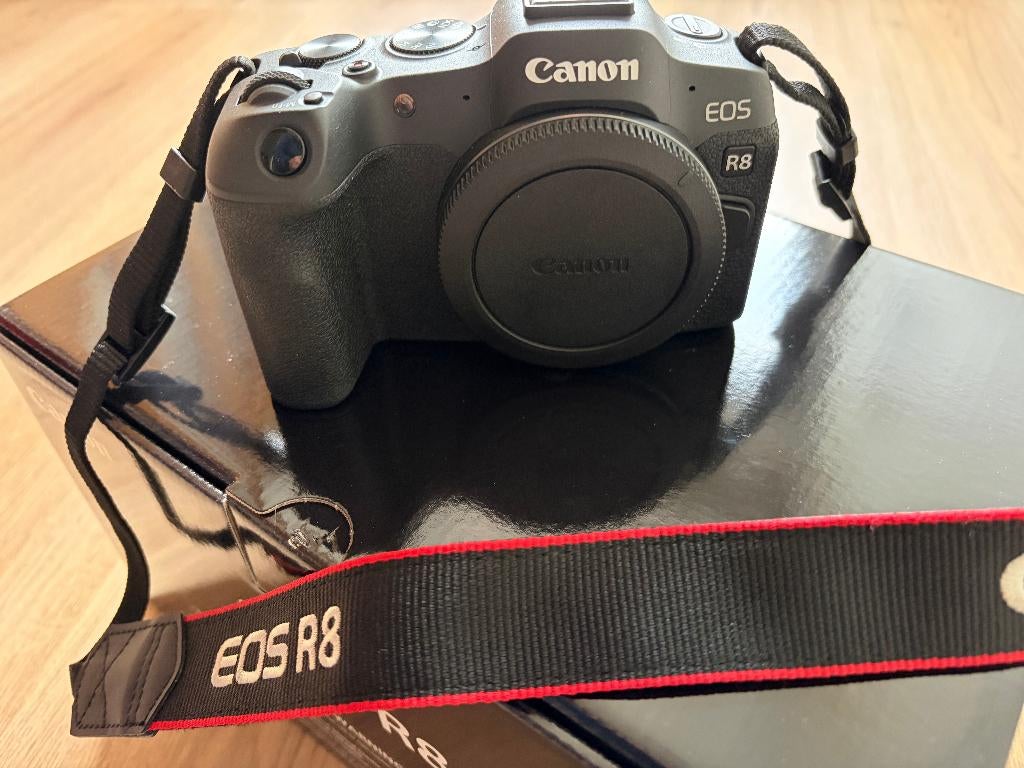 Canon EOS R8 body, Full Frame Camera inclusief 3 batterijen, Audio, Tv en Foto, Ophalen, Zo goed als nieuw, Canon