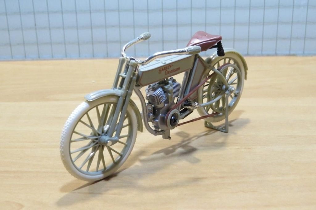 Harley Davidson 5D V-Twin 1909 1:18 (20) blister, Ophalen of Verzenden, Nieuw, Motor, Maisto