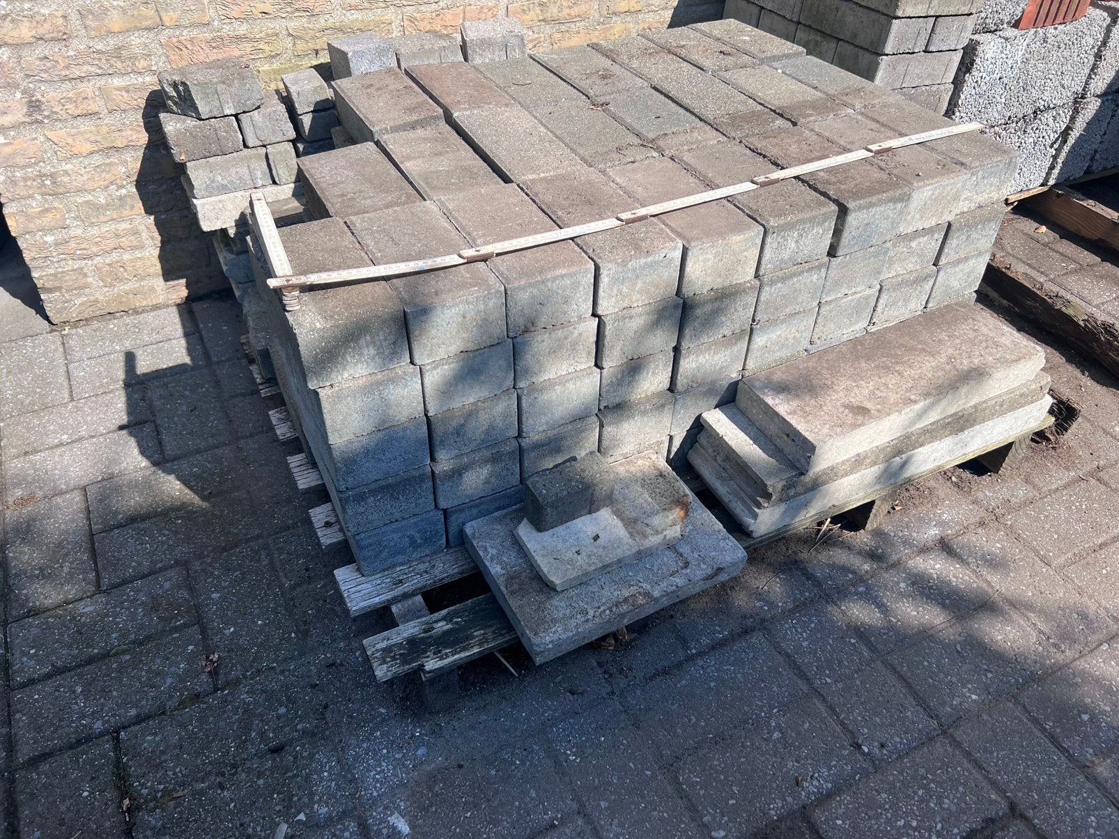 Betonklinkers 120stuks 21-10,5-7, Ophalen, Gebruikt, Klinkers, Minder dan 5 m²