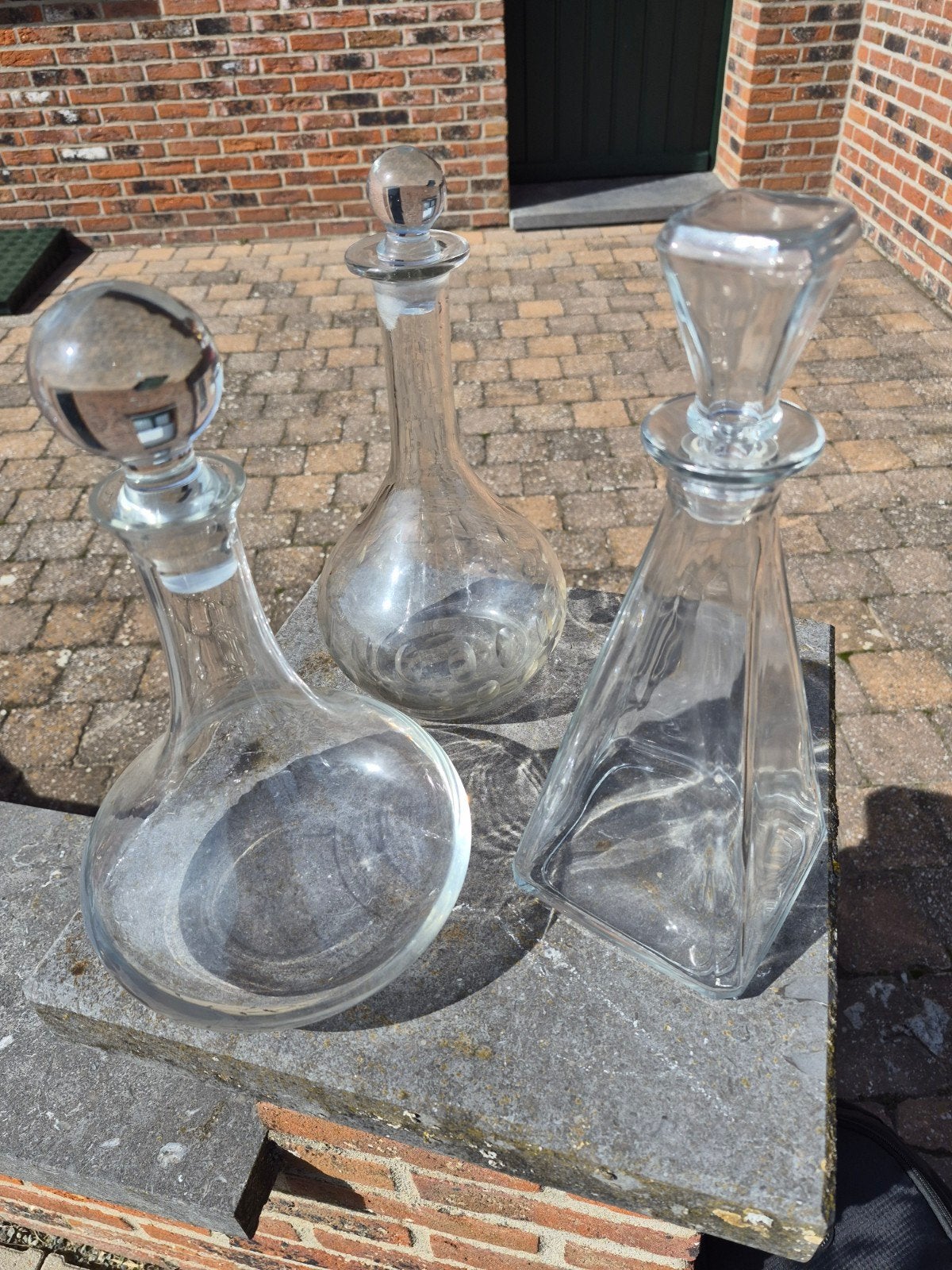3 karaffen, Verre, Enlèvement