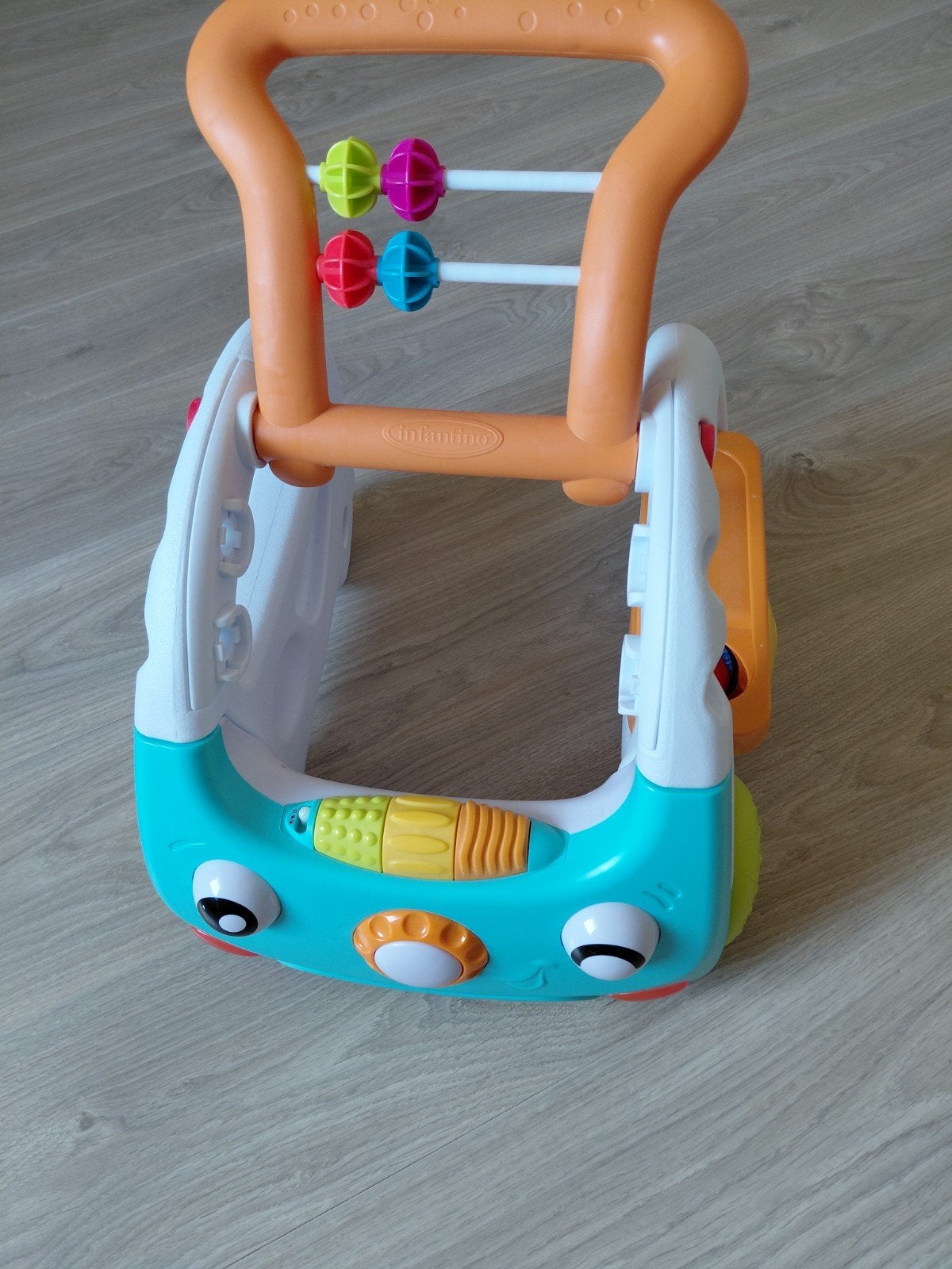 Trotteur Infantino 3 en 1, Enlèvement