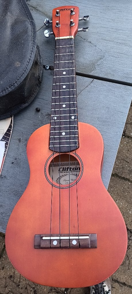 ukelele, Muziek en Instrumenten, Ophalen, Zo goed als nieuw