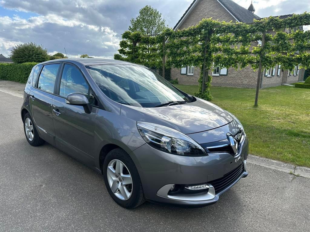 Renault scinic 1.2 benzine 2016 100.000km, Auto's, Voorwielaandrijving, Stof, 4 cilinders, 5 deurs