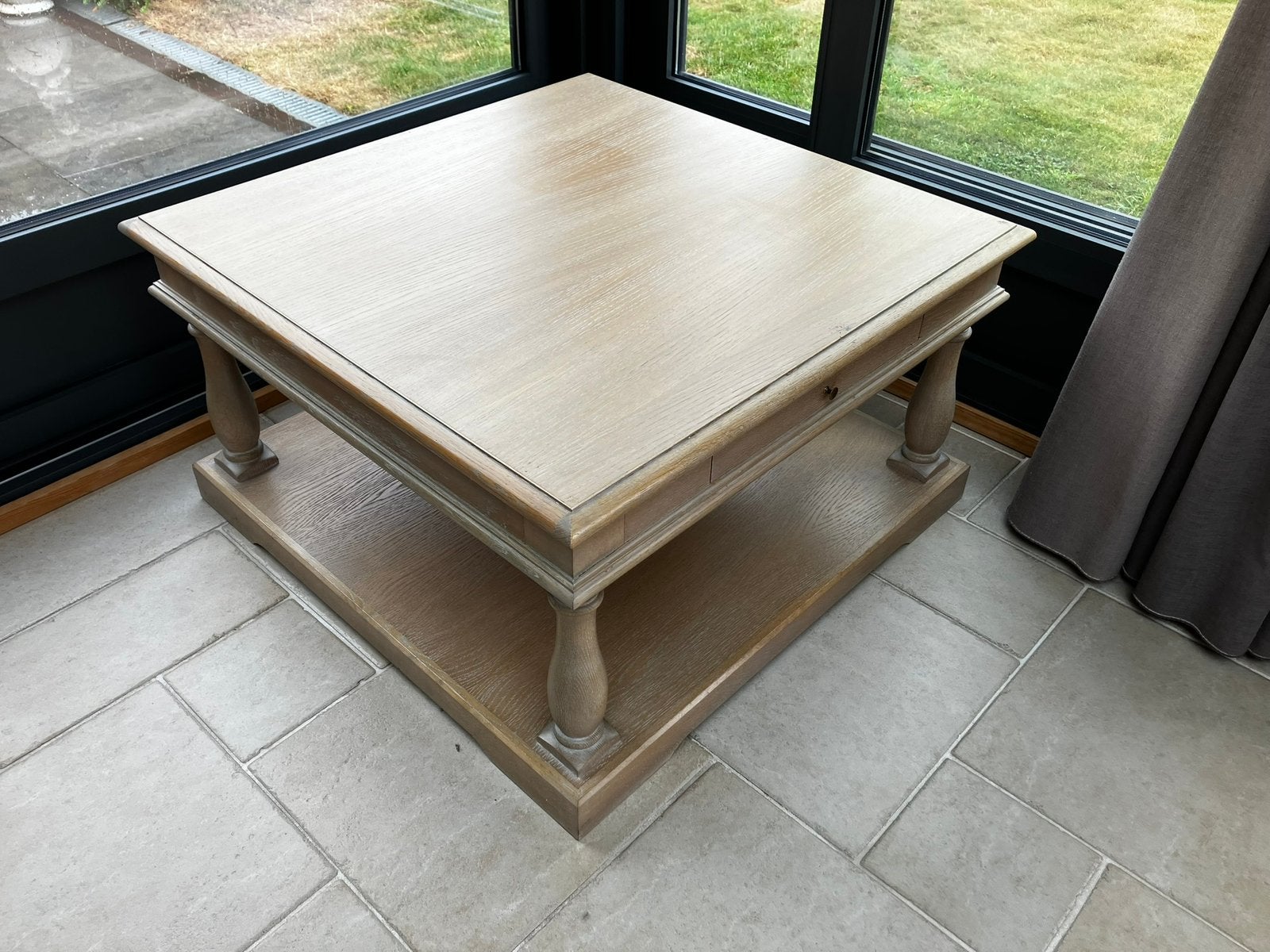 Vol eiken (wit ge-oliede) salontafel, Huis en Inrichting, Ophalen, Gebruikt, 50 tot 100 cm, 50 tot 100 cm
