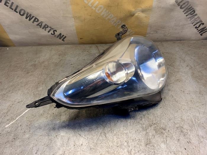 Koplamp rechts van een Suzuki Alto, Gebruikt, -, -, Ophalen of Verzenden