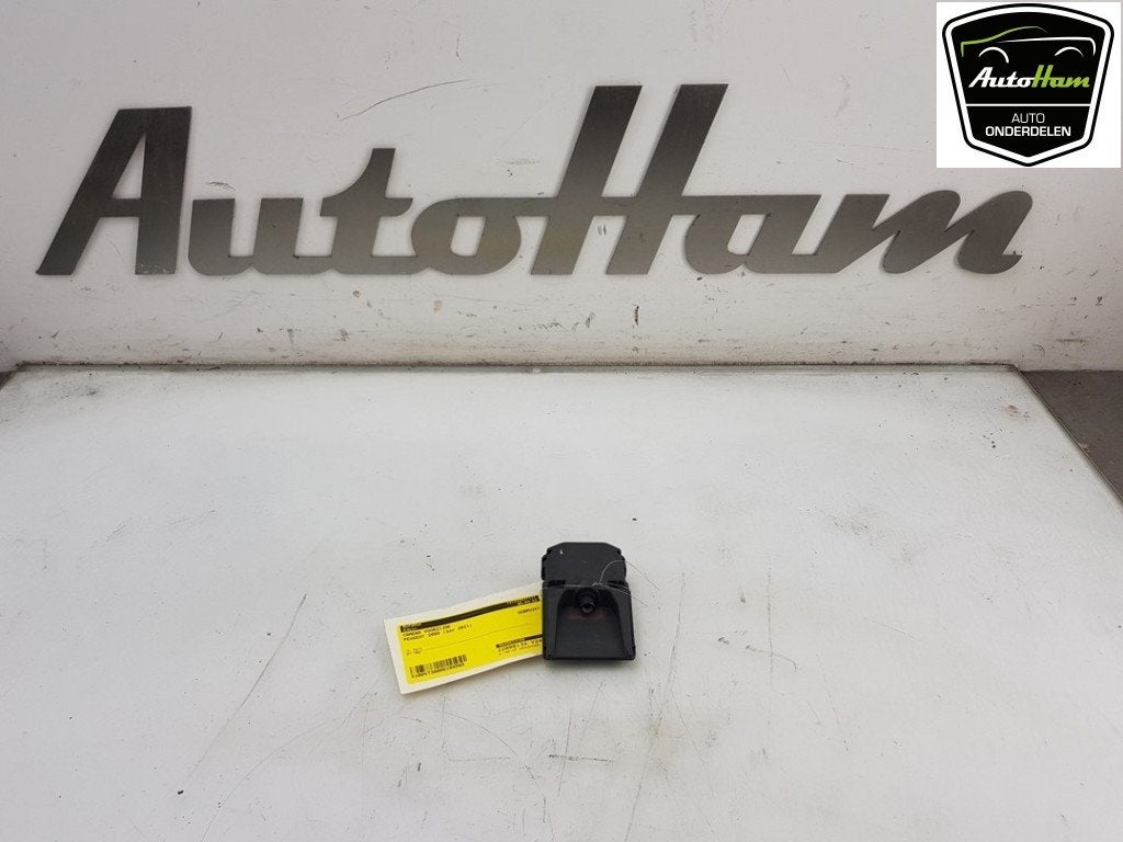 CAMERA VOOR Peugeot 2008 (UD / UK / UR / US / UX), Auto-onderdelen, Overige Auto-onderdelen, Peugeot, Gebruikt