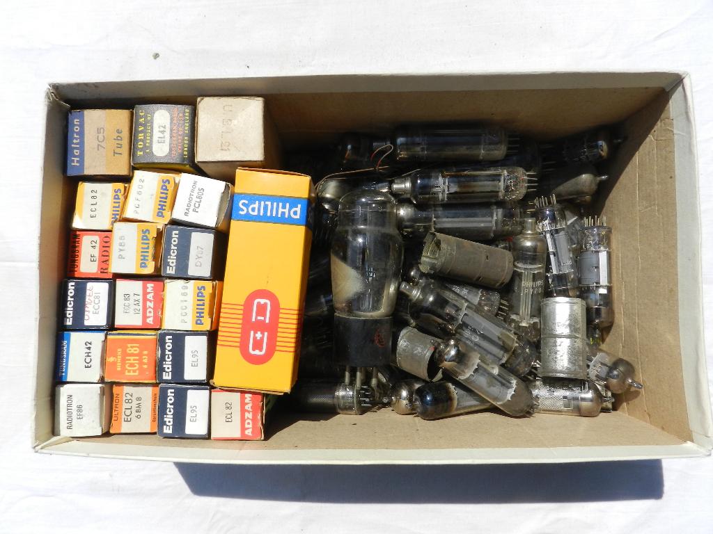 Set elektronenbuizen, Ophalen of Verzenden, Gebruikt